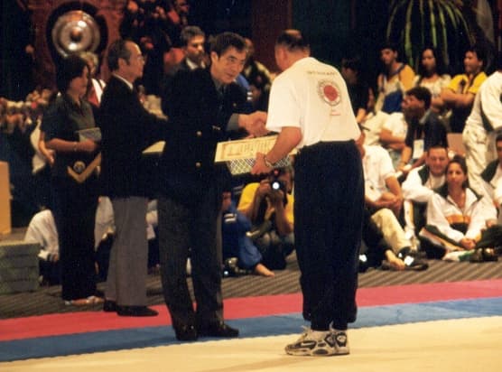 Archiv: eugen kanazawa bali geschenk